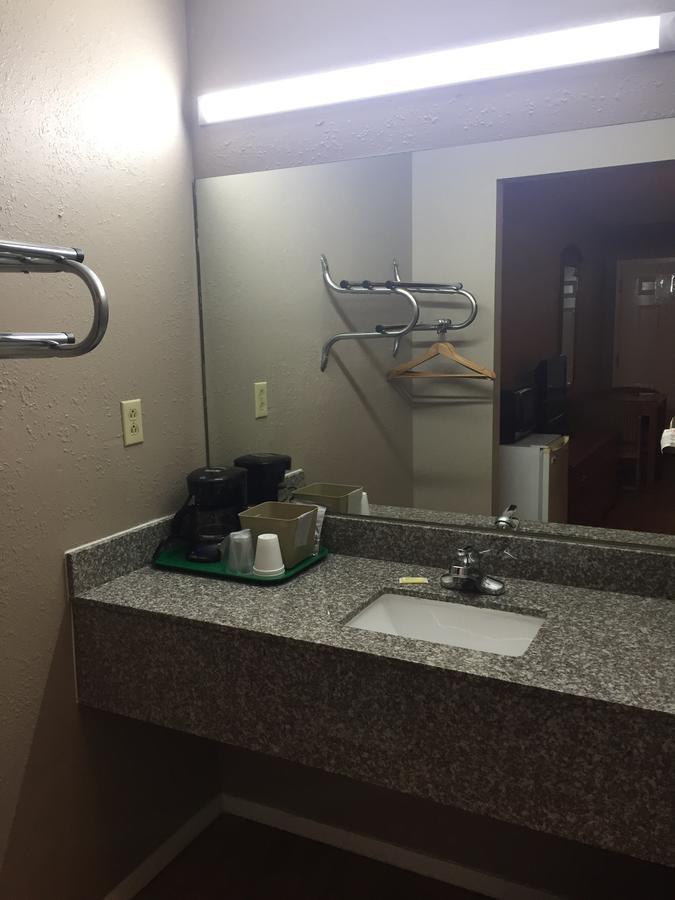 Deerfield Inn New Johnsonville Екстериор снимка